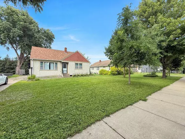 Saint Paul, MN 55117,101 Wheelock Pkwy W