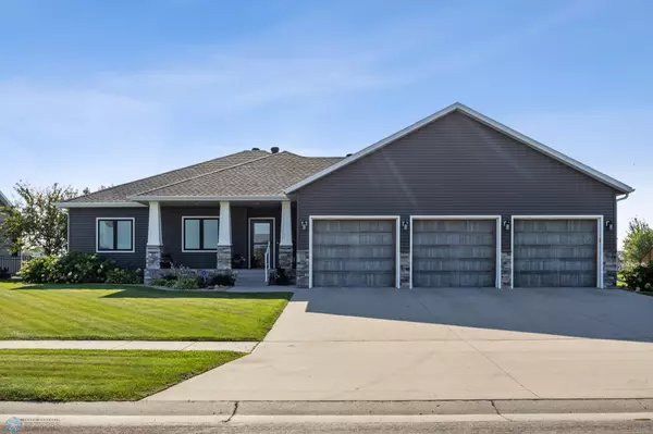 5932 Autumn DR S, Fargo, ND 58104