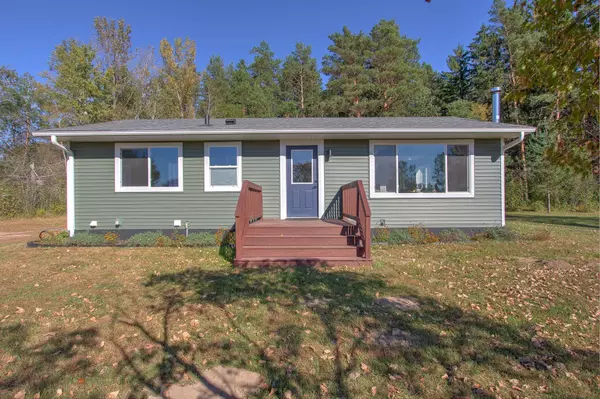 1512 308th AVE NW, Cambridge, MN 55008