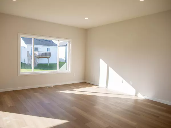 Fargo, ND 58104,6891 14th ST S