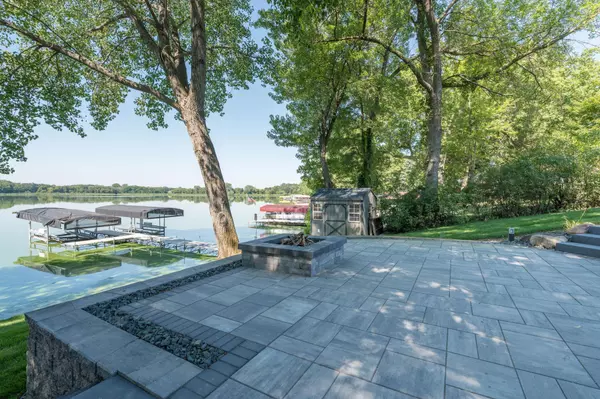 Saint Peter, MN 56082,7009 Da Mar Estate