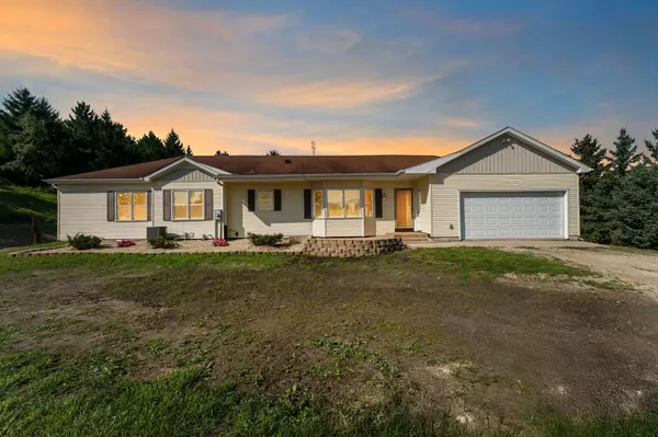 7723 115th ST E, Northfield Twp, MN 55057
