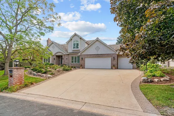 Bloomington, MN 55438,7031 Kenmare DR