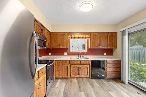 Burnsville, MN 55337,11921 Baypoint DR