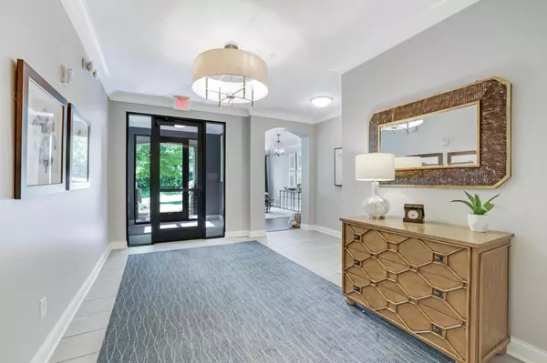 Wayzata, MN 55391,415 Indian Mound ST #203