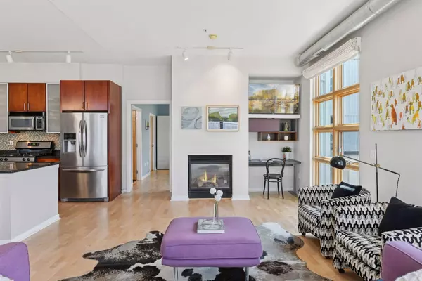 Minneapolis, MN 55408,2840 Bryant AVE S #E302