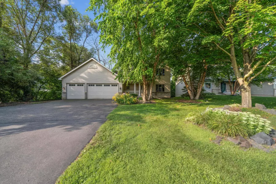 6189 Upper Afton RD, Woodbury, MN 55125