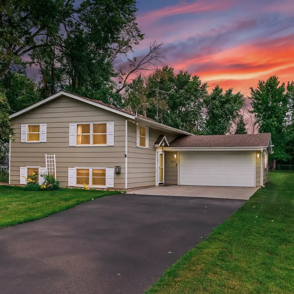 Lakeville, MN 55044,9135 205th ST W