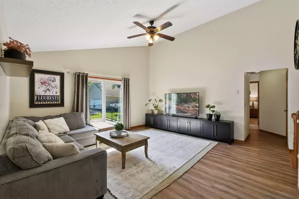 Waconia, MN 55387,1215 Spring Hill RD