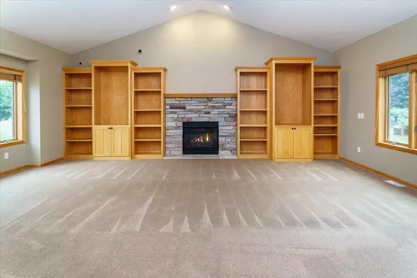 Chaska, MN 55318,986 Bavaria Hills LN