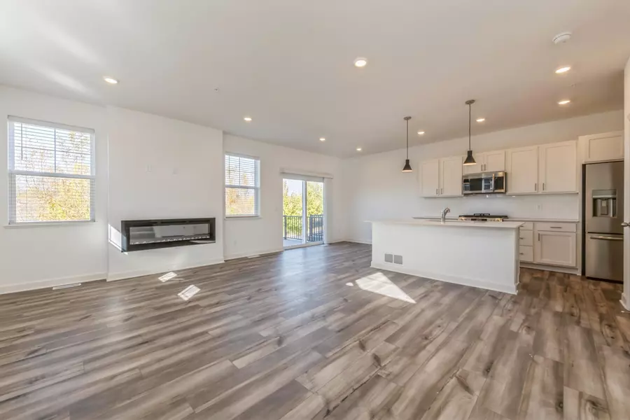 193 Huntington DR, Waconia, MN 55387