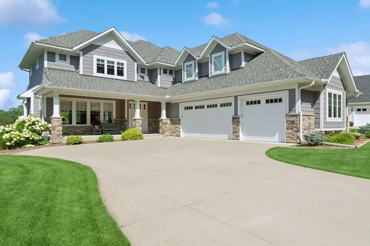 Eden Prairie, MN 55344,6264 Coteau TRL