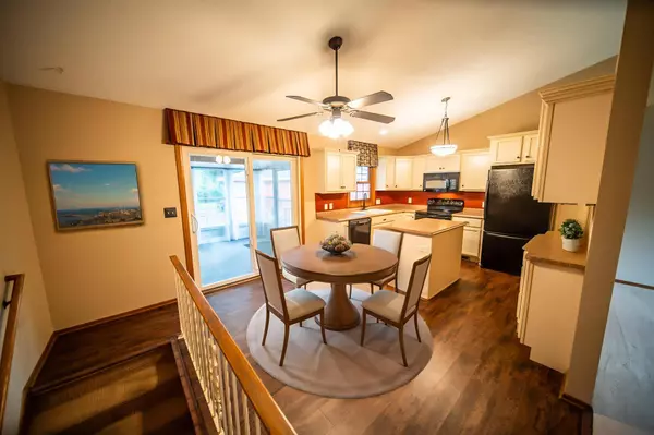 Rochester, MN 55901,704 Zumbro Dr NW