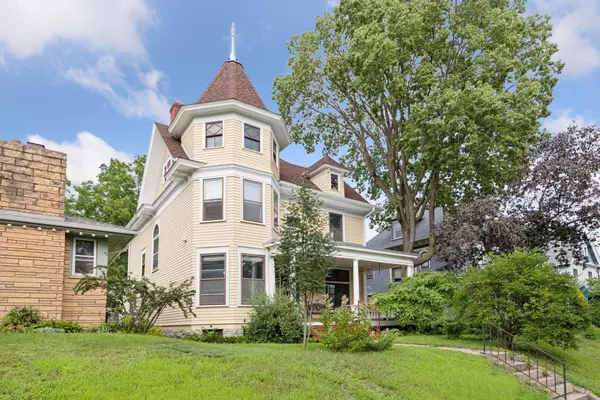 961 Portland AVE, Saint Paul, MN 55104
