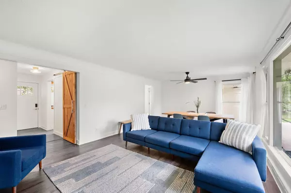 Minnetonka, MN 55391,3517 Lowell ST