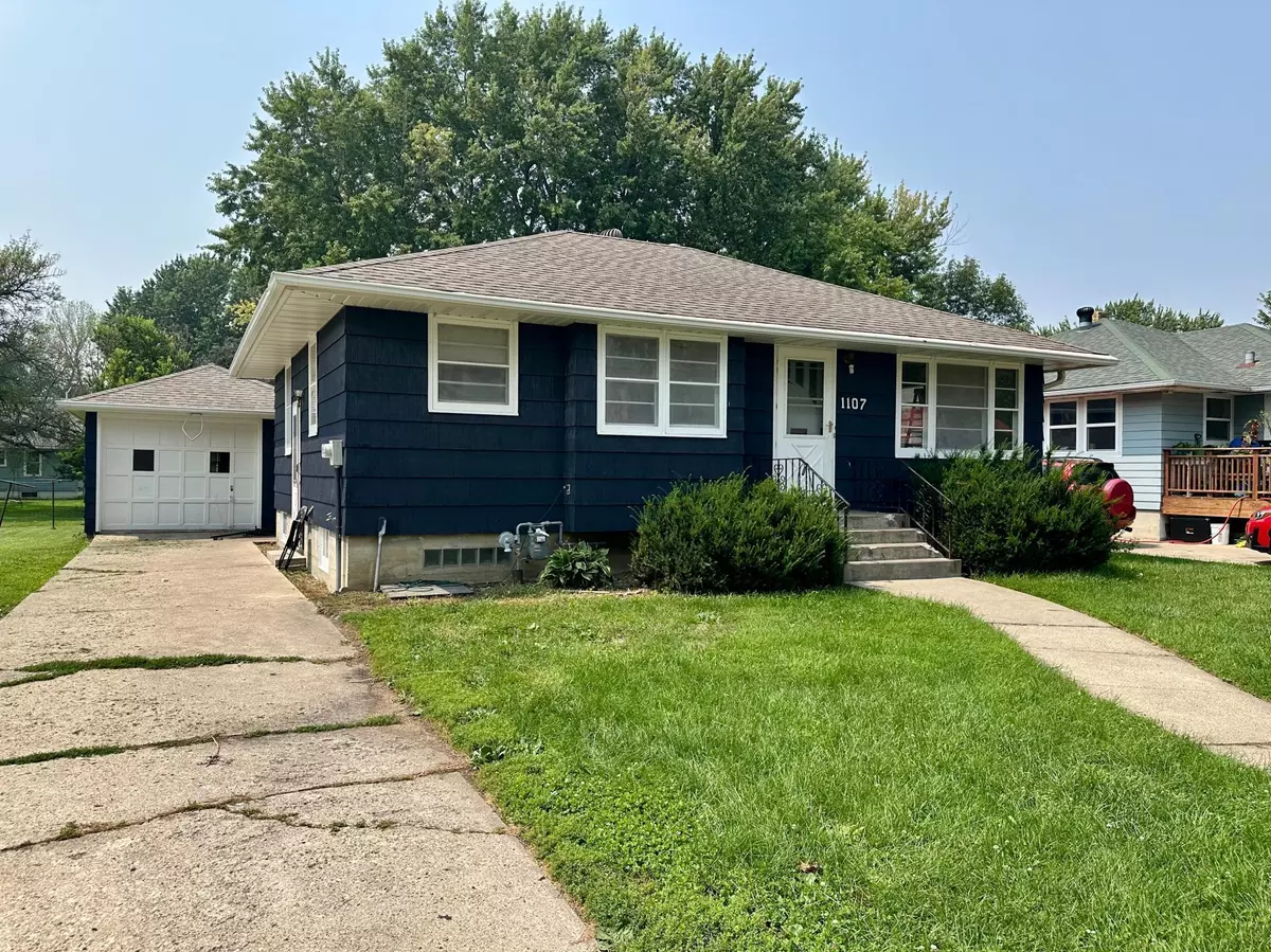 Worthington, MN 56187,1107 Johnson AVE