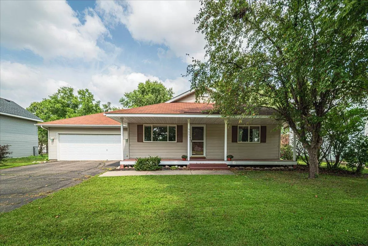 Farmington, MN 55024,905 Spruce ST