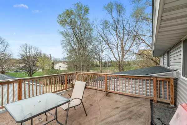 Shakopee, MN 55379,919 7th AVE E