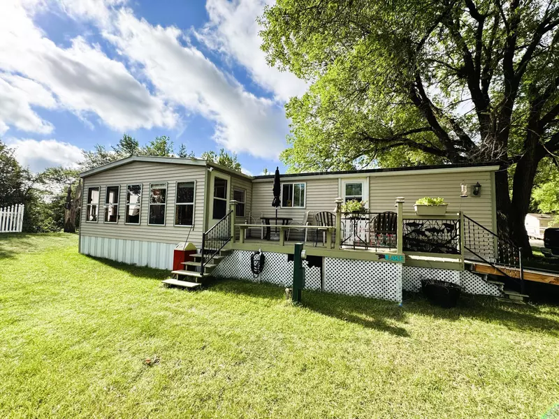 5 Maple DR NE, Cass Lake, MN 56633