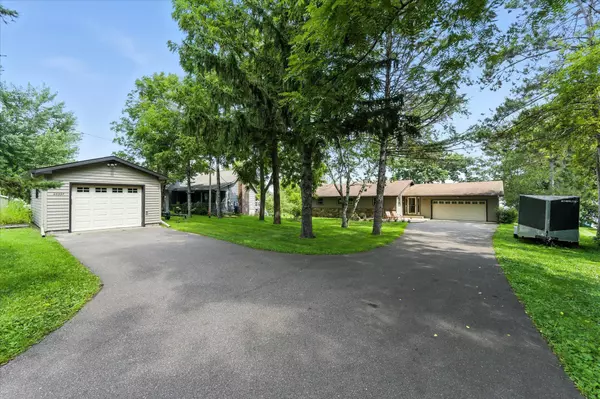 Wyoming, MN 55025,25397 W Comfort DR