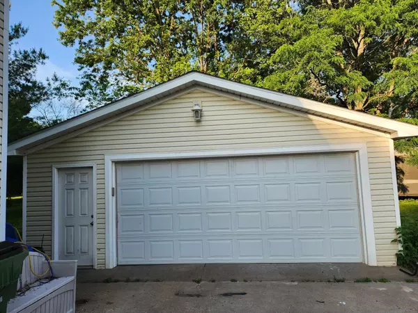 Blaine, MN 55449,8605 Edison ST NE