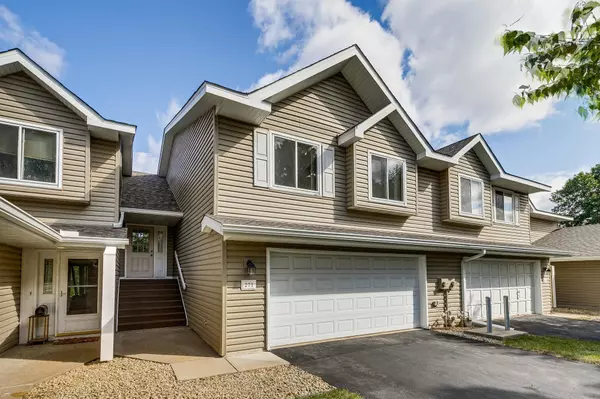 271 96th LN NE, Blaine, MN 55434