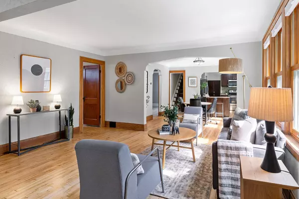 Minneapolis, MN 55406,3004 E Minnehaha Pkwy