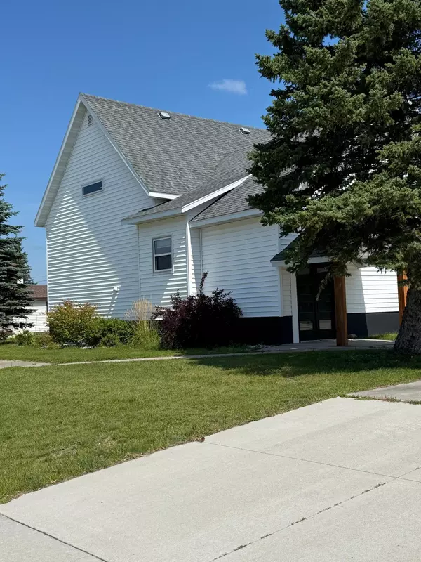 Karlstad, MN 56732,504 Main ST S