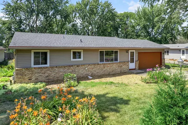 Eagan, MN 55122,4351 Rahn RD