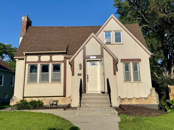4428 Park AVE, Minneapolis, MN 55407