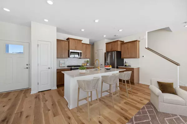 10322 Birchwood CIR, Victoria, MN 55318