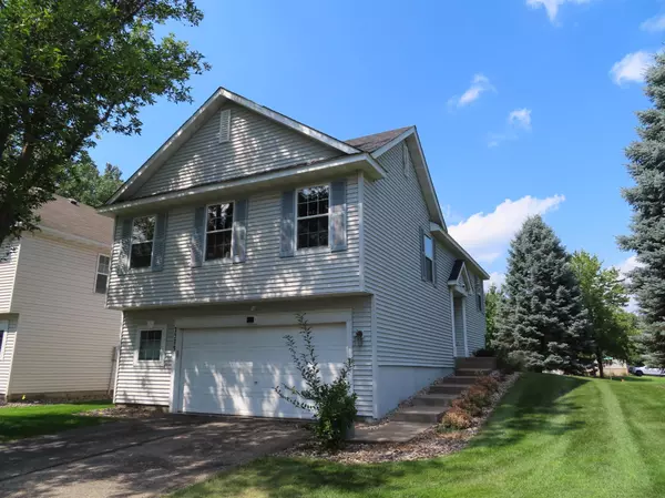 7379 Devin LN, Shakopee, MN 55379