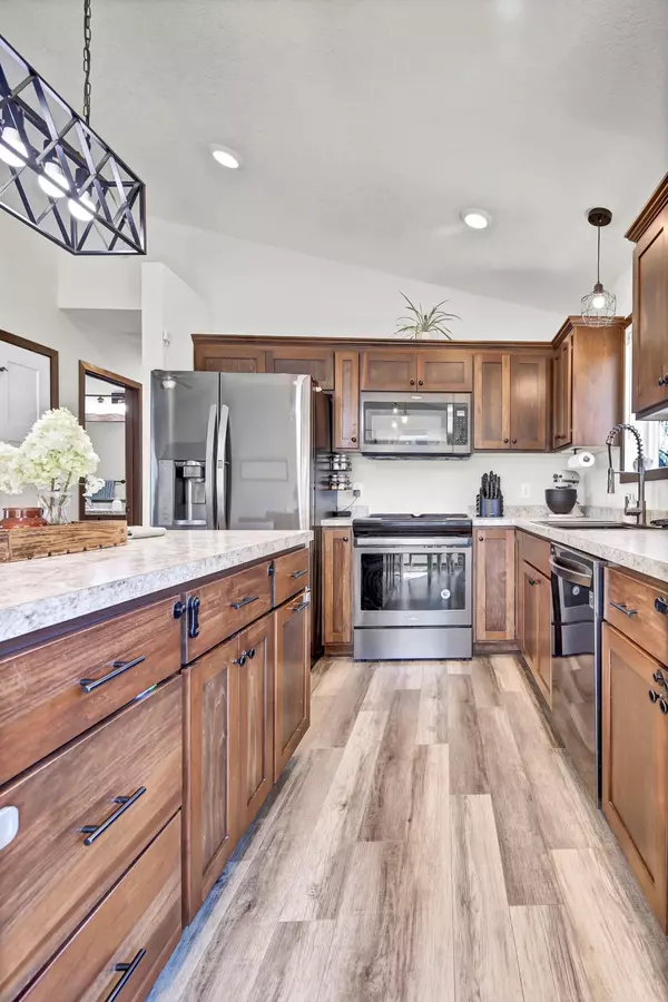 Clear Lake, MN 55319,7710 Church ST