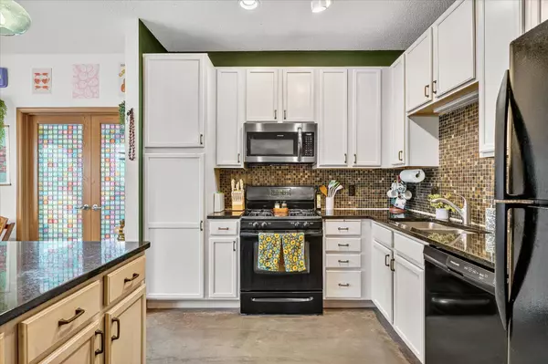 Minneapolis, MN 55407,2929 21st AVE S #201