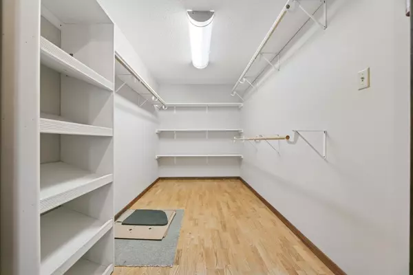 Greenfield, MN 55357,6665 71st LN