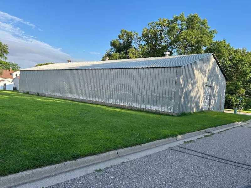 323 N Oak ST, Alexandria, MN 56308