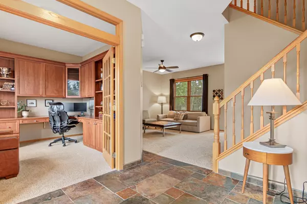 Apple Valley, MN 55124,13954 Flagstaff CT