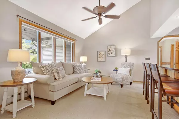 White Bear Twp, MN 55110,5807 Otter Lake RD