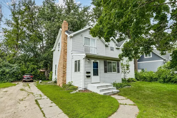 4969 Stewart AVE, White Bear Lake, MN 55110