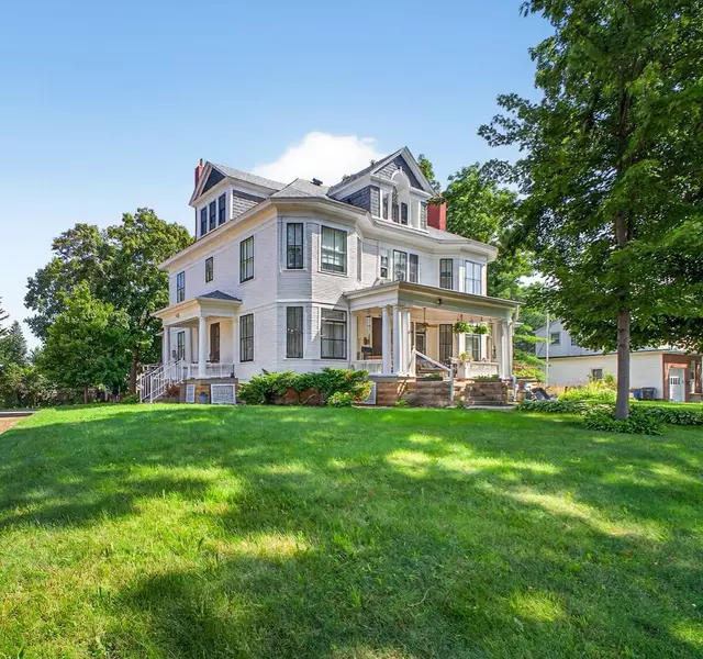 358 E Main ST, Owatonna, MN 55060