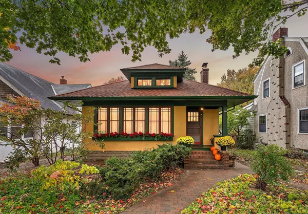 275 Warwick ST, Saint Paul, MN 55105