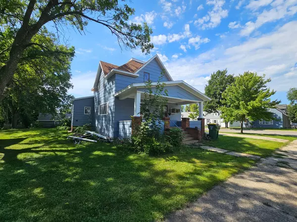 322 4th ST SW, Pipestone, MN 56164