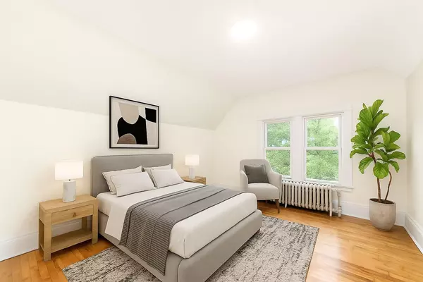 Saint Paul, MN 55104,1158 Central AVE W