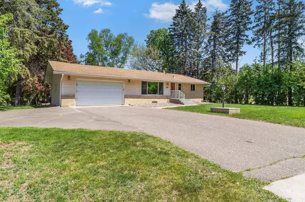 4336 Victoria ST N, Shoreview, MN 55126