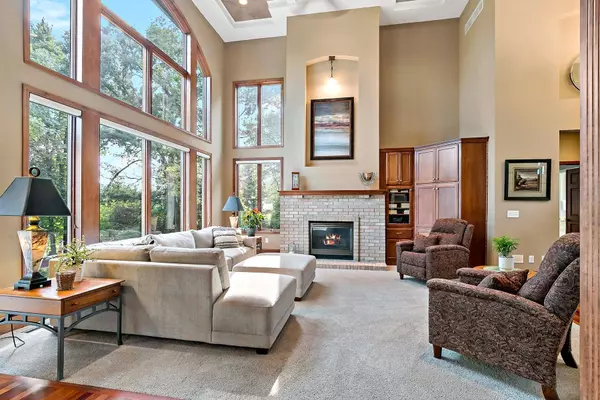 Lakeville, MN 55044,17854 Lanesboro CT