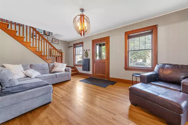 Faribault, MN 55021,304 6th AVE NW