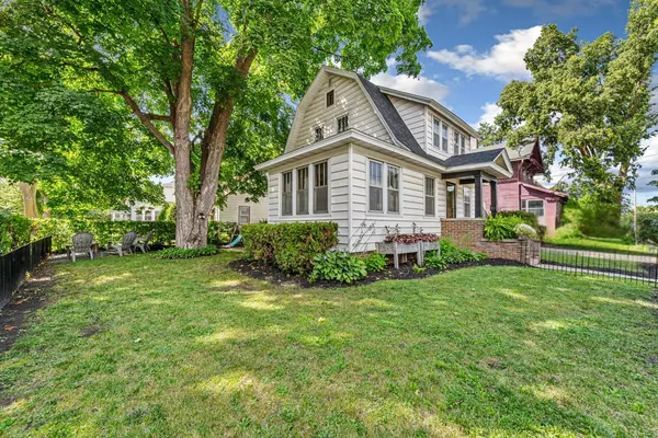 Faribault, MN 55021,304 6th AVE NW