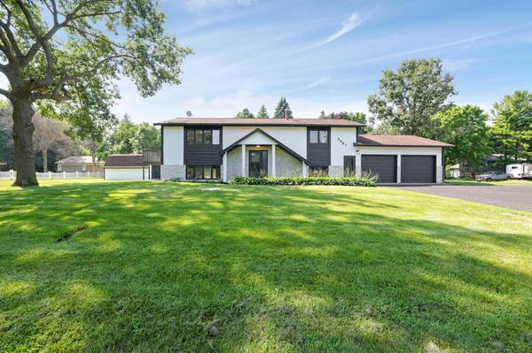 5931 Henry ST, Maple Plain, MN 55359