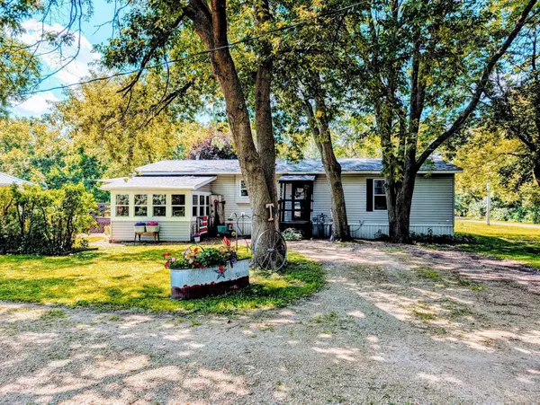 304 1st AVE N, Brownton, MN 55312
