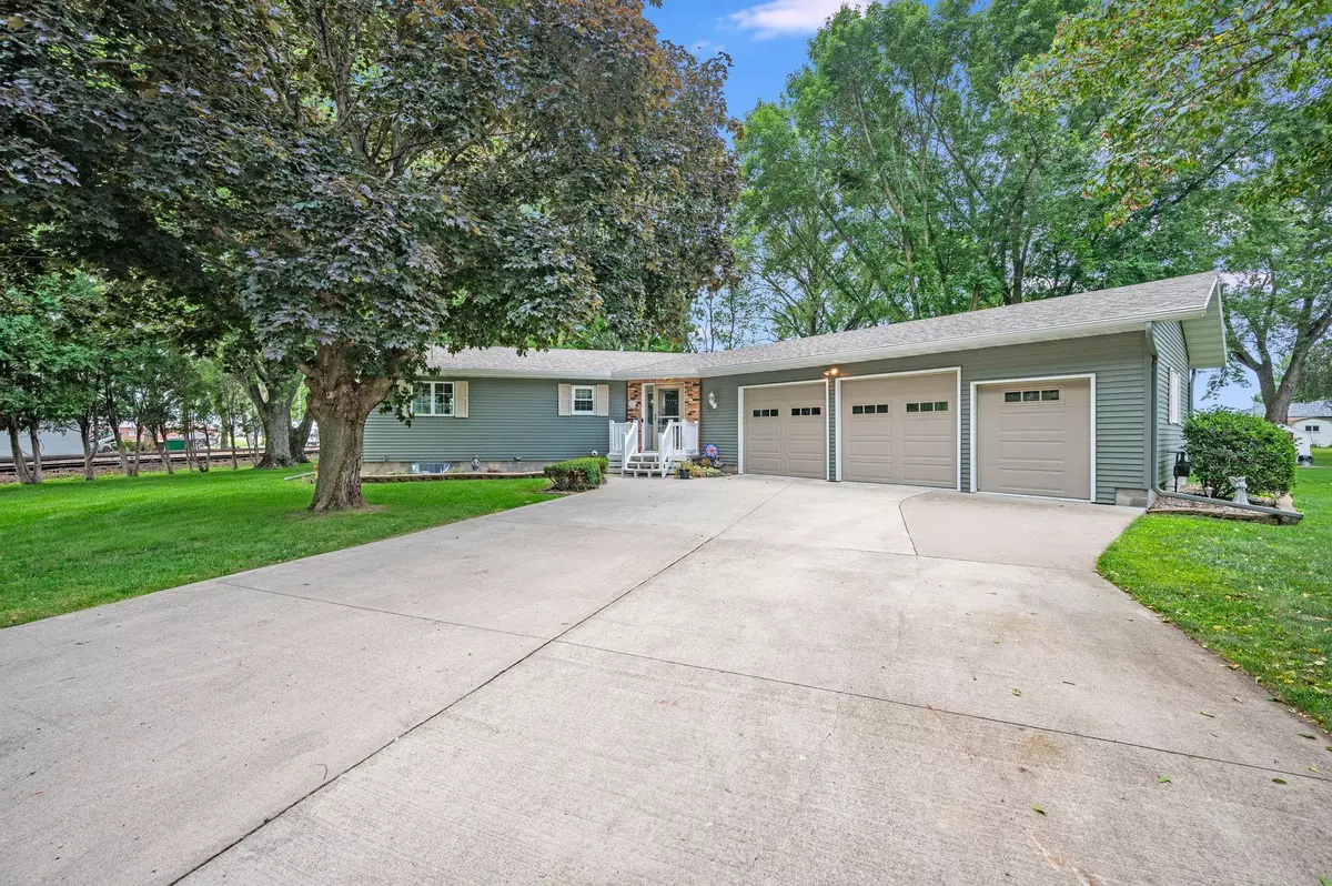 Blue Earth, MN 56013,630 E 13th ST